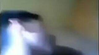 Мужчина уронил телевизор на голову - порно видео