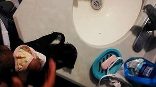 Использованные стринги шлюхи моей невестки - порно видео