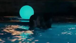 Эмма Робертс - порно видео