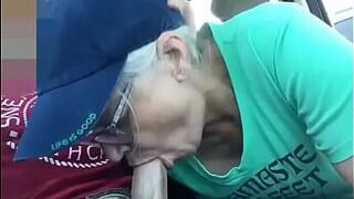 Милфа сосет член, подборка! - порно видео