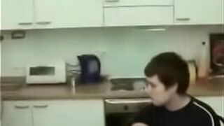 Лучшее секс-видео с мачехой и сыном в любительском видео - порно видео