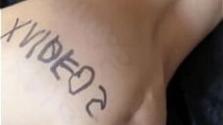 Подтянутый азиатский твинк переставляет кишку и молчит рядом с соседом из-за неудачной проверки видео - порно видео