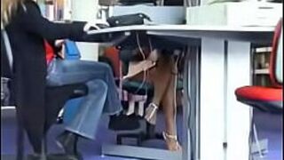 Откровенная библиотека телок - порно видео