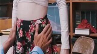 Молодой разорили воровство трусиков - порно видео