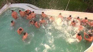 Все в секс-вечеринке - порно видео