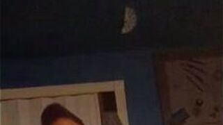 Эбони шалава мастурбирует с кроликом вибе - порно видео